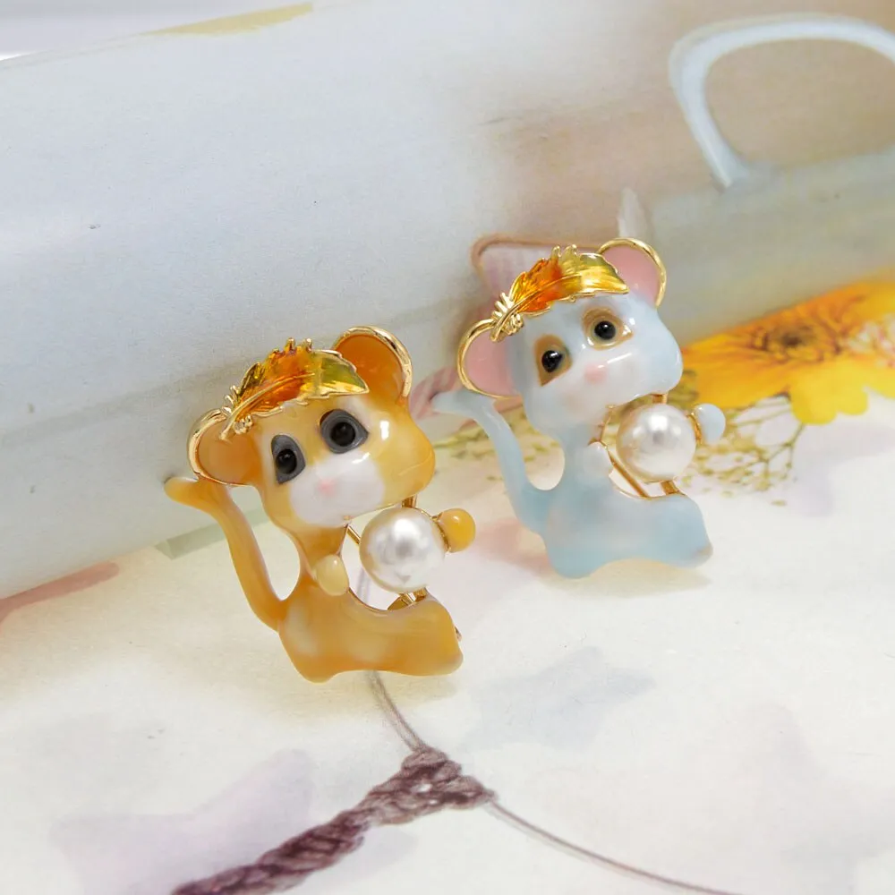 4 Colors Choose Enamel Mouse Brooches