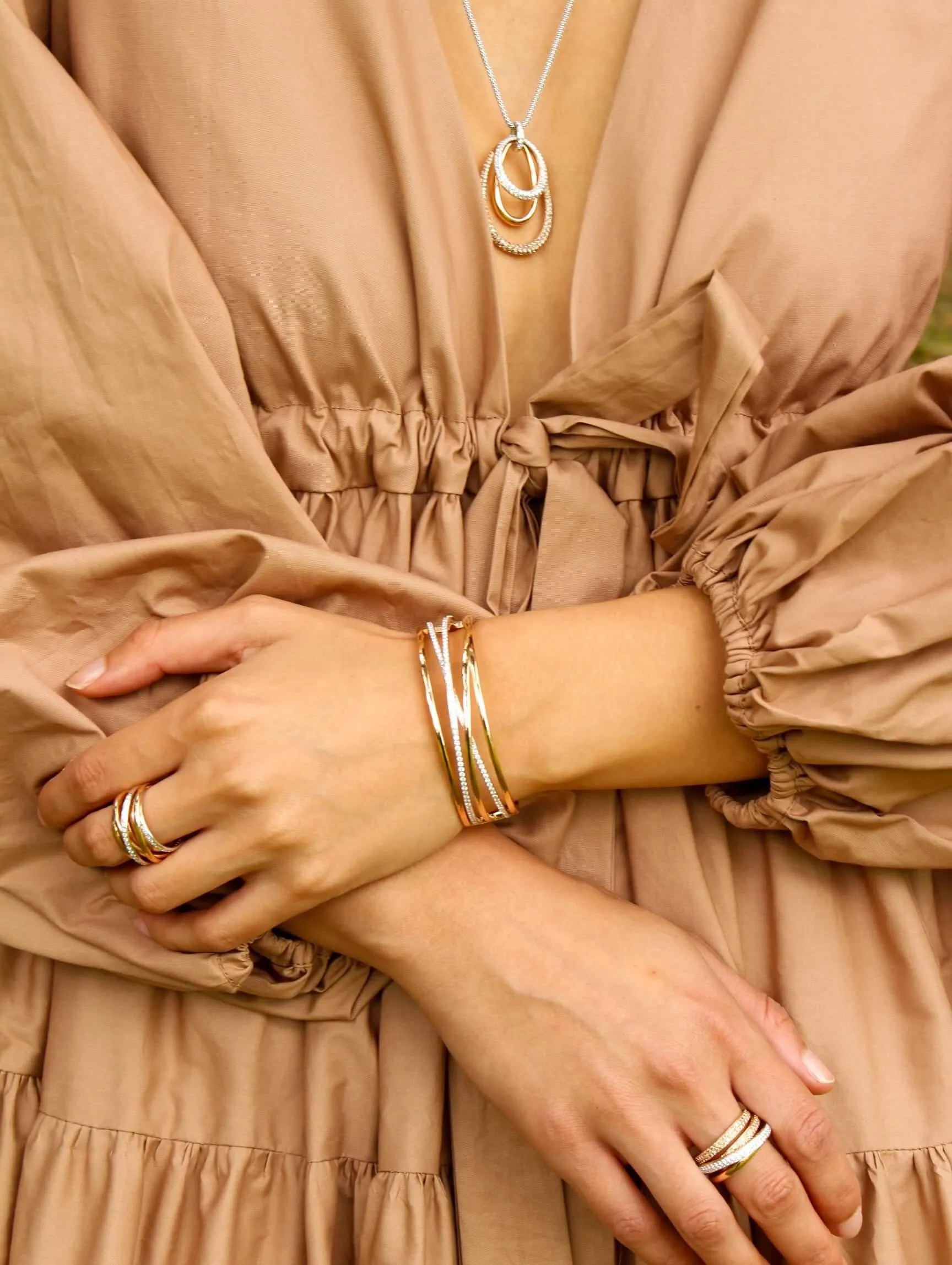 Al Coro Serenata Bangle Diamond 18k Gold