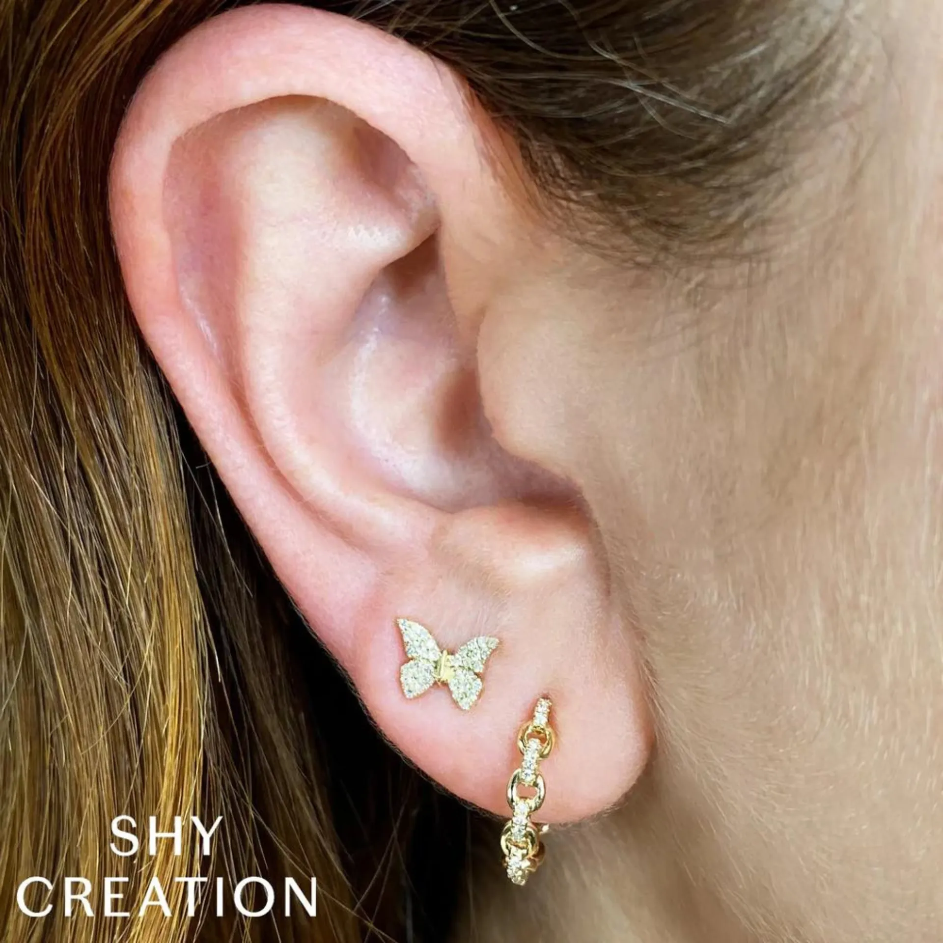 DIAMOND BUTTERFLY STUD EARRING
