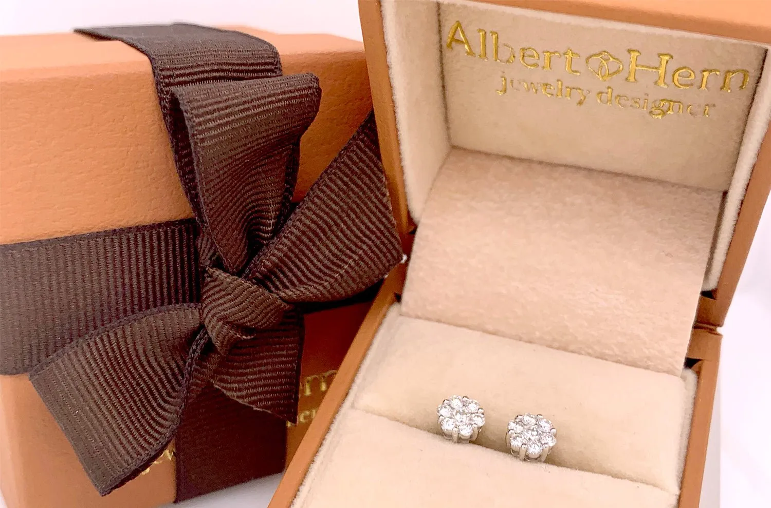Earrings 0.37 cts Diamonds Round Cluster 14kt Gold