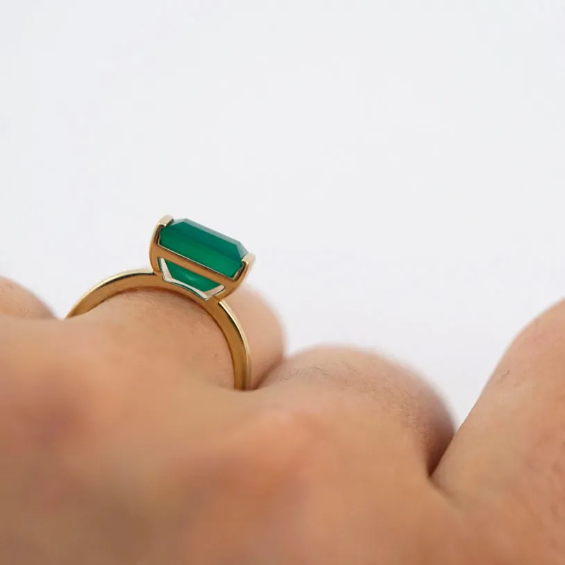 Green Onyx Bonbon Ring