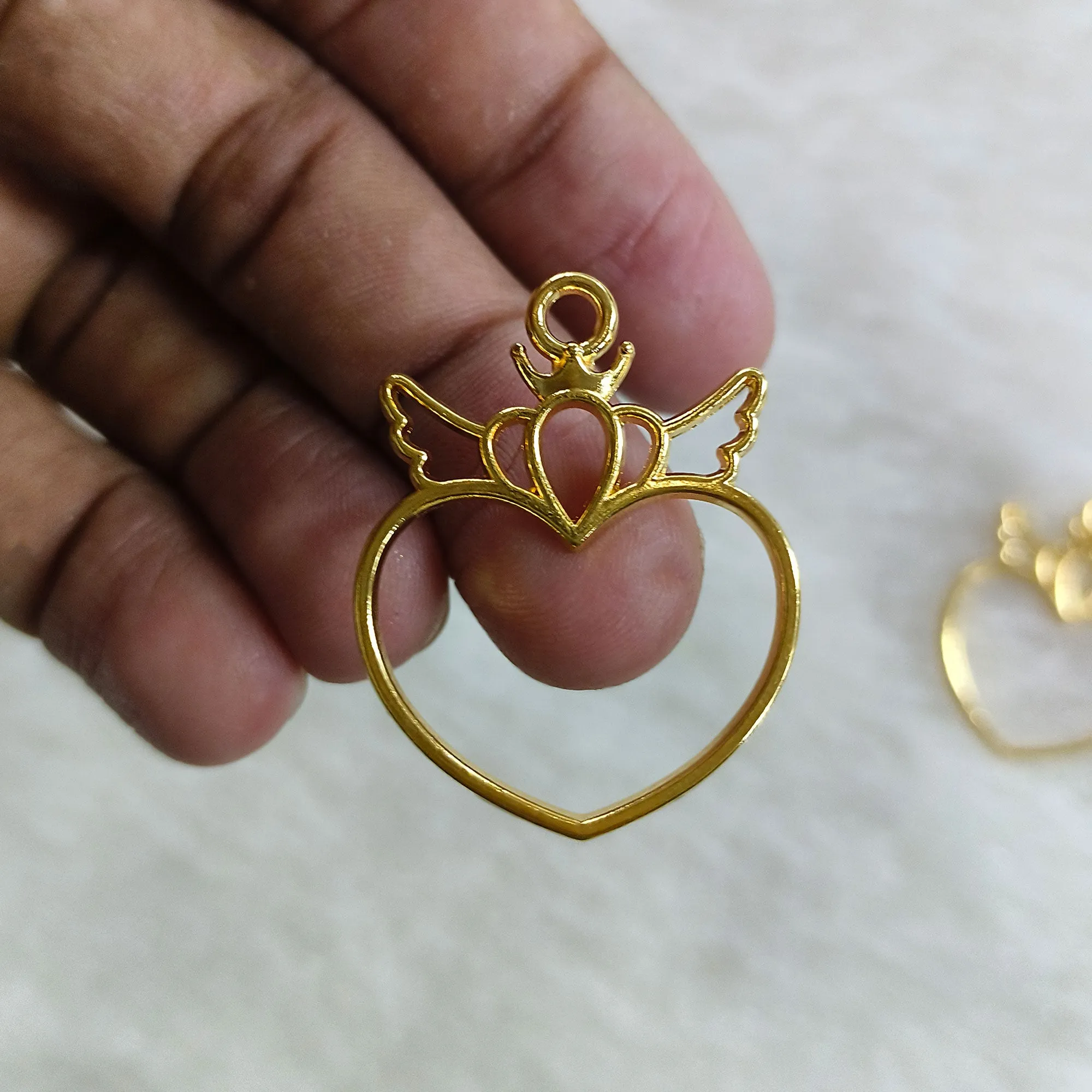 Heart crown-Bezel Pendants