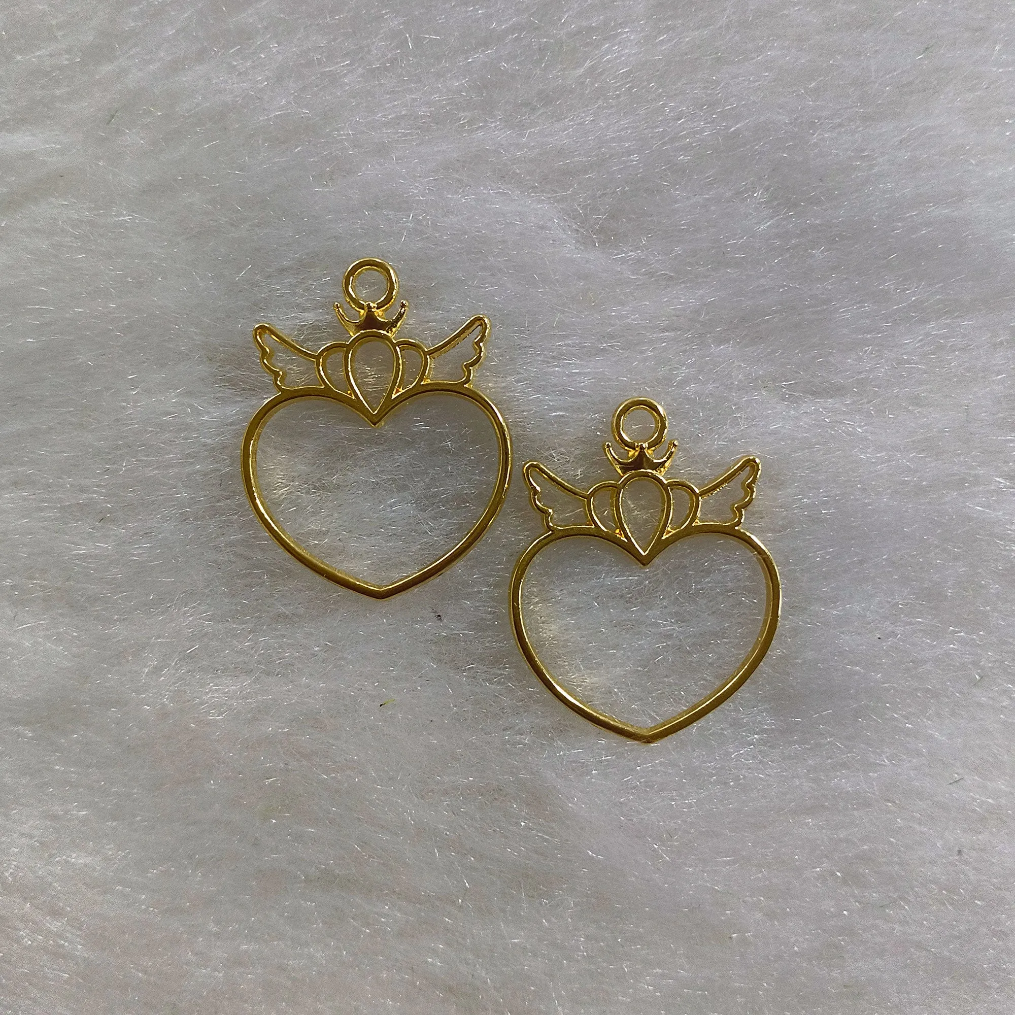 Heart crown-Bezel Pendants