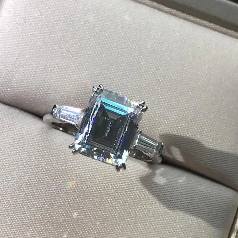 Jolics 3CT Emerald Cut Tapered Double Prong Three Stone Ring