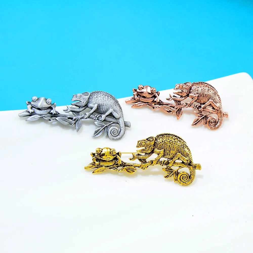 Lizard Preying On Frog Brooch