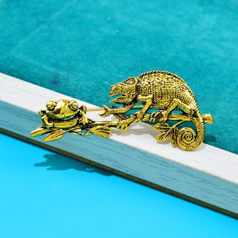 Lizard Preying On Frog Brooch