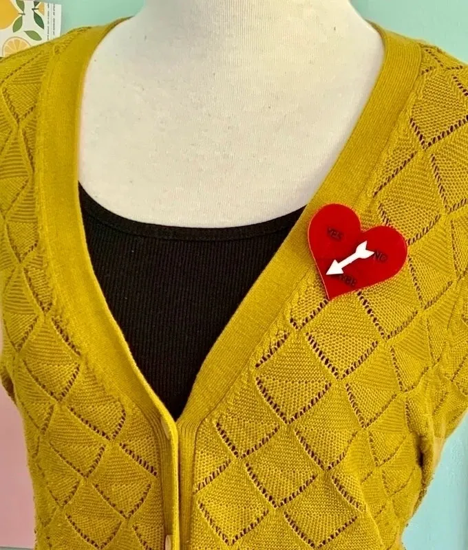 Romantic Simple Style Letter Heart Shape Arylic Women's Brooches 1 Piece