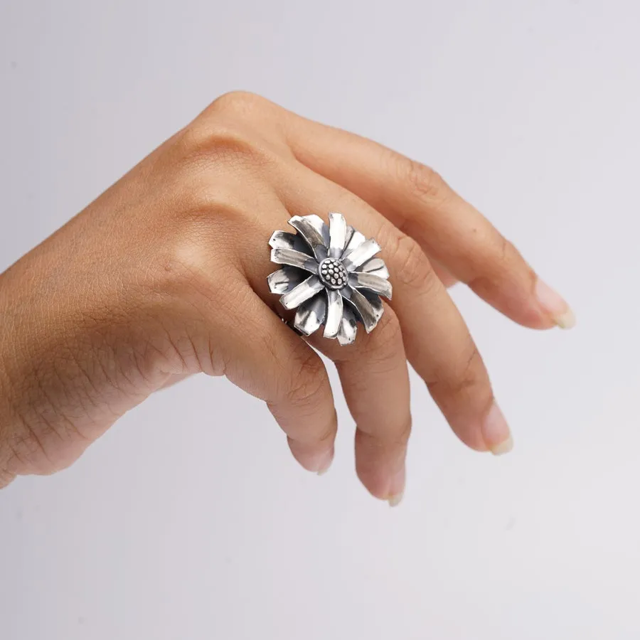 Silver Soorajmukhi (Flower Motif) Ring