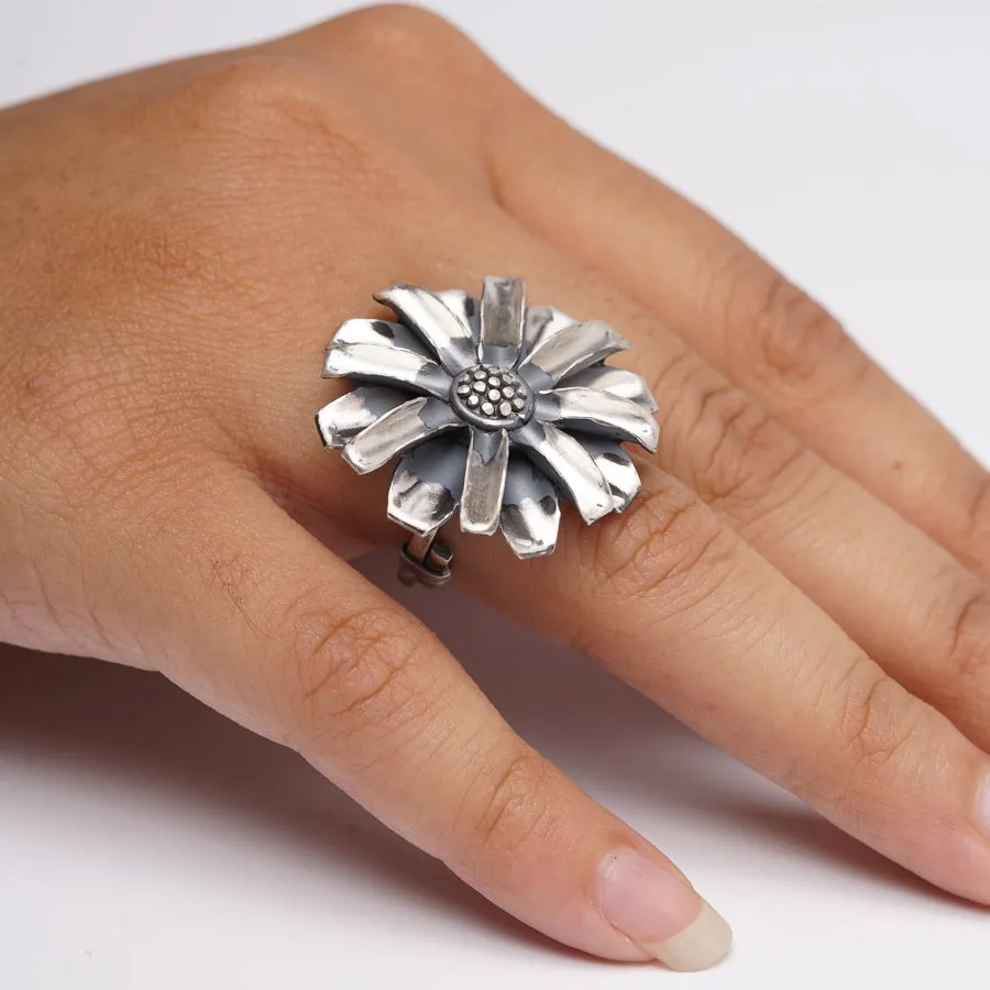 Silver Soorajmukhi (Flower Motif) Ring