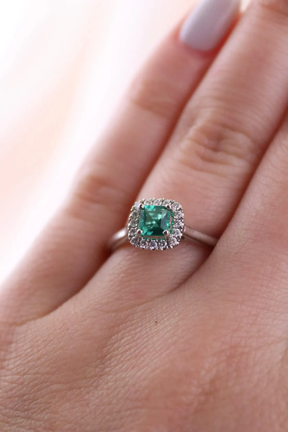 White Gold Emerald x Pave Diamond Ring